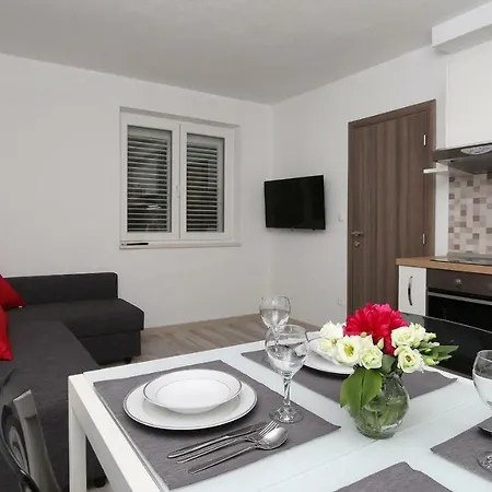Modern Apartments Iva Makarska Exterior photo