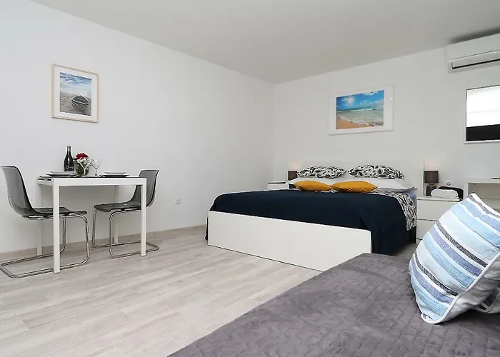 Modern Apartments Iva